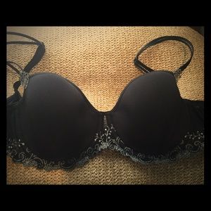 Worn once. Black. Simone Perele